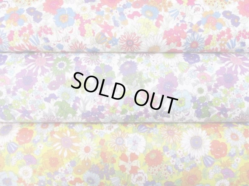 画像1: リバティー風　レトロコレクション　デザインフラワー柄　60ローン生地　ラミネート　つや消し (1)