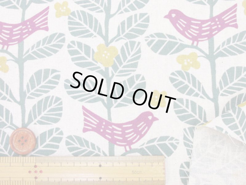 画像4: 北欧風　カスビィバード　鳥・花柄　コットンリネンキャンバス生地 (4)