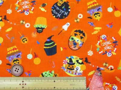 画像1: ハロウィン　トリックアトリート　お菓子柄　シーチング生地