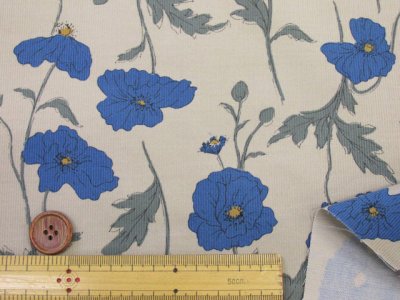 画像1: 細コール天　クラシカルポピーフラワー　花柄　コーデュロイ生地　HOKKOH
