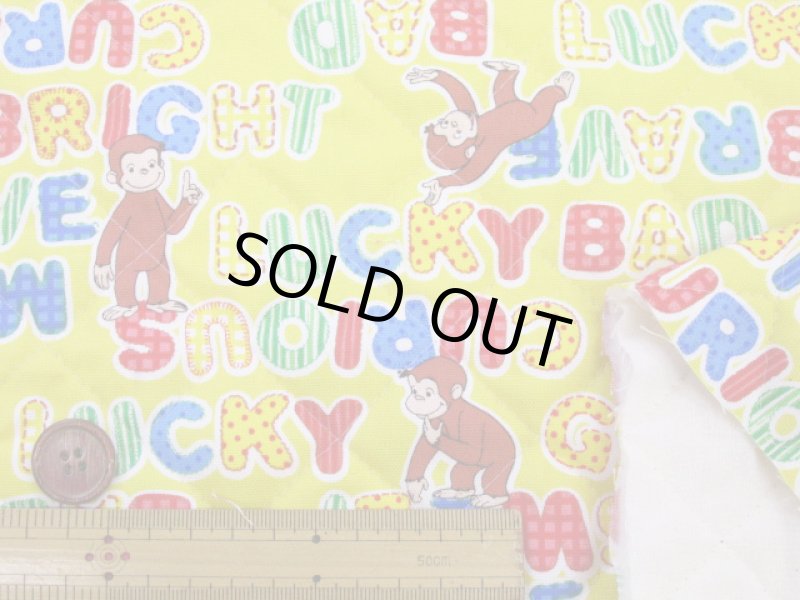 画像4: おさるのジョージ　アルファベット柄　オックス生地 (イエロー)  半針キルト (4)