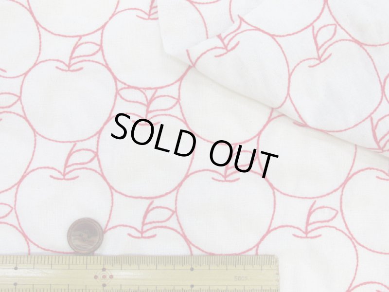 画像5: 毎年完売の人気生地!!　刺繍幅約96cm　アップル・りんご・林檎・リンゴ柄　シーチング生地 (5)