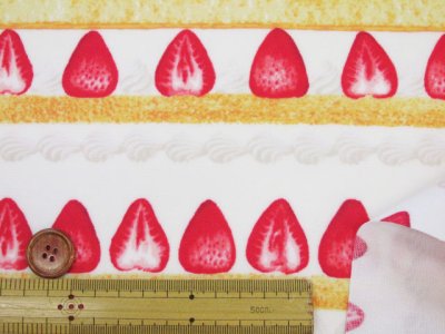 画像1: ショートケーキ　イチゴ・ケーキ・苺柄　オックス生地 ラミネート つや消し