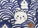画像2: 猫と青海波　ネコ・ねこ・猫柄　オックス生地 ラミネート つや消し (2)