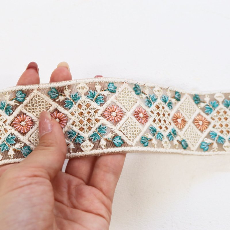 画像3: 約4.5cm巾インド刺繍リボン ダイヤクロスフラワー インドリボン 刺繍 リボン テープ (3)