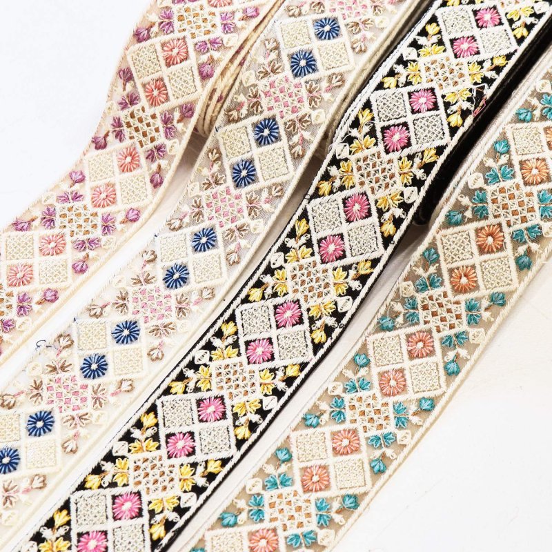 画像4: 約4.5cm巾インド刺繍リボン ダイヤクロスフラワー インドリボン 刺繍 リボン テープ (4)
