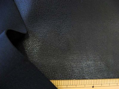 画像2: 合皮　１３０ｃｍ巾　ソフトレザー（伸縮性有り）　（黒）