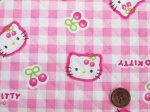 画像2: サンリオ　ハローキティ チェリー・チェック柄 オックス生地 (ピンク) 全針キルト (2)